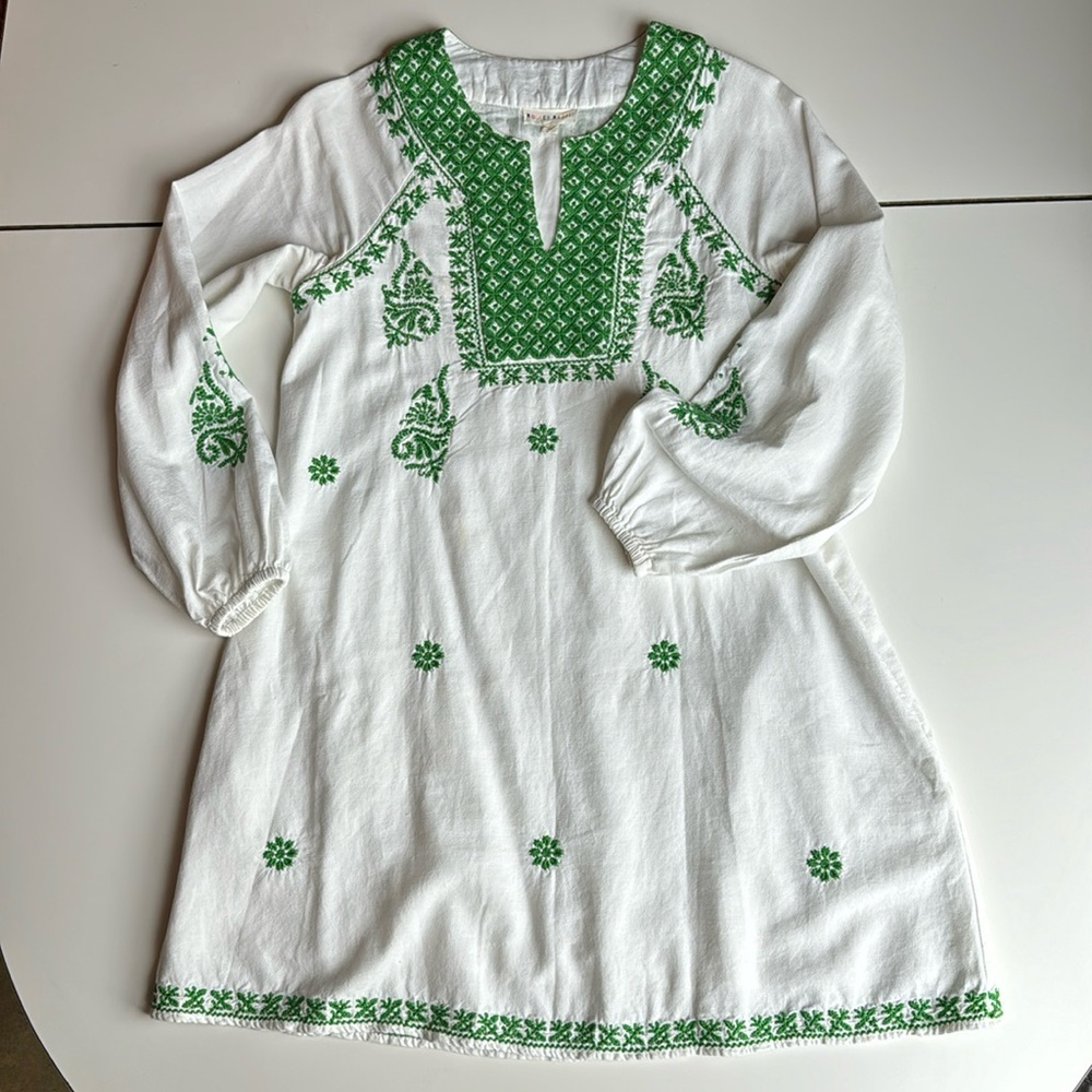 Roller Rabbit long sleeve Grace Dress embroidered in white green size XS